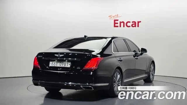 2016 Genesis EQ900, foto 2