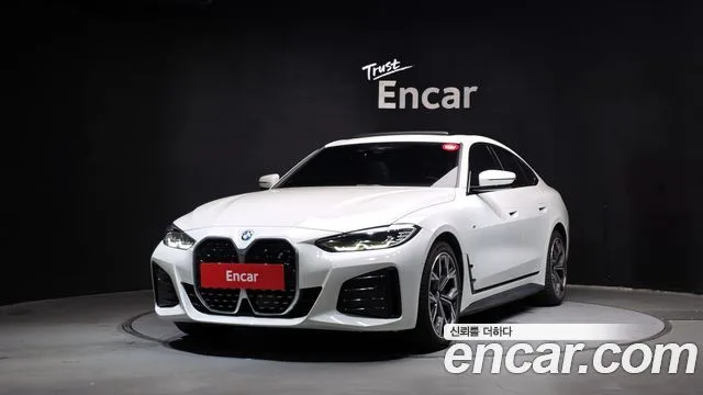 2022 BMW i4