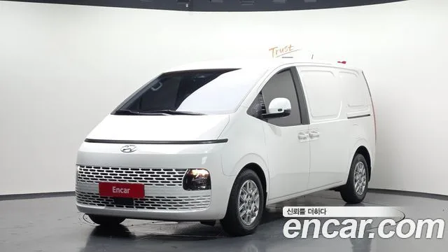 2022 Hyundai Staria