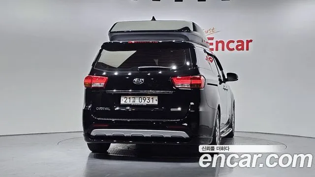 2016 Kia Carnival, foto 4