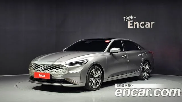 2022 Kia K8
