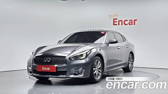 2017 Infiniti Q70