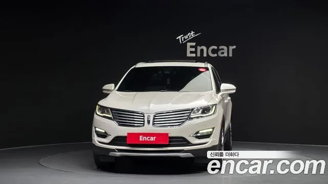 2017 Lincoln MKC, foto 3