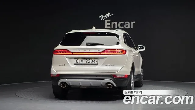 2017 Lincoln MKC, foto 4