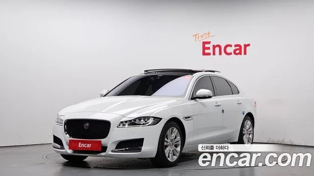 2018 Jaguar XF