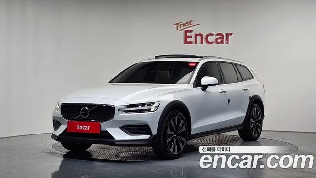 2024 Volvo V60