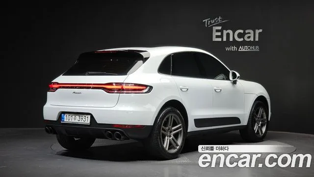 2021 Porsche Macan