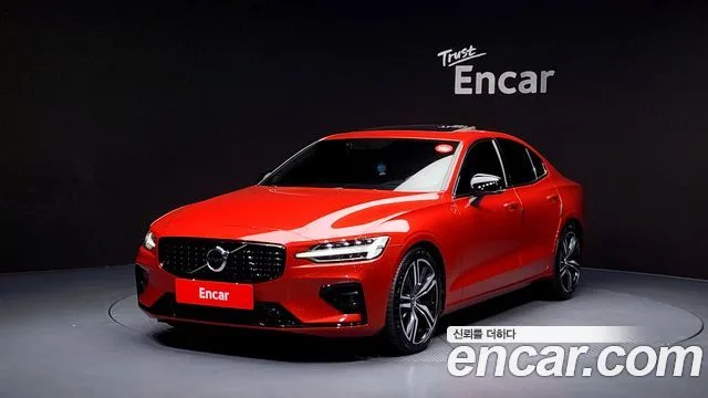 2022 Volvo S60
