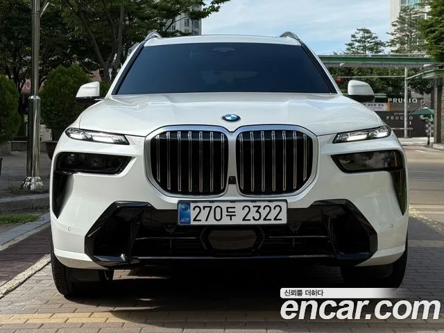 2025 BMW X7