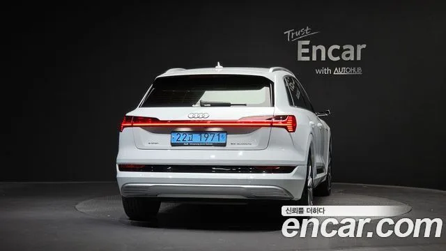2022 Audi e-tron, foto 3