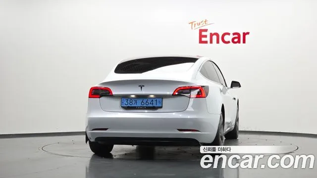 2020 Tesla Model 3, foto 4