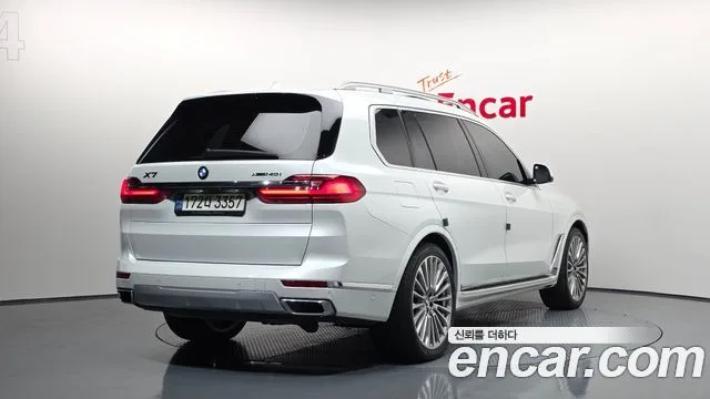 2021 BMW X7, foto 2