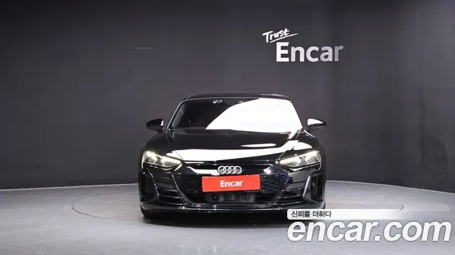 2022 Audi e-tron GT, foto 3
