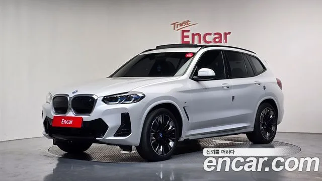 2023 BMW iX3