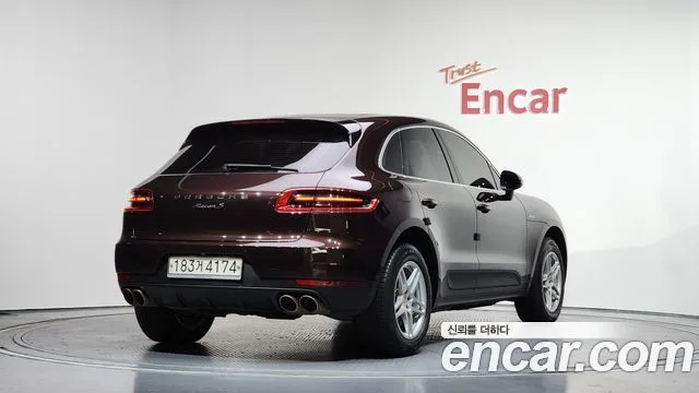 2017 Porsche Macan, foto 2