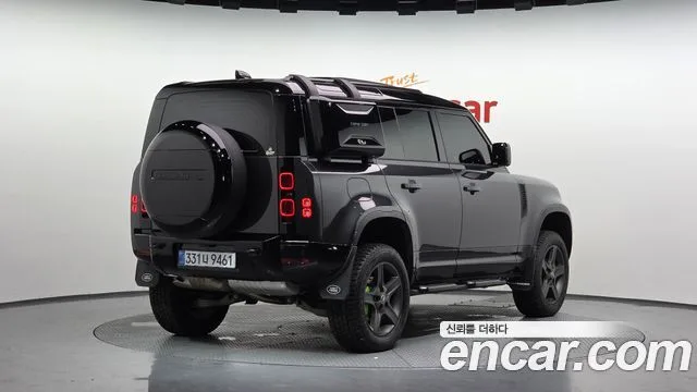 2025 Land Rover Defender