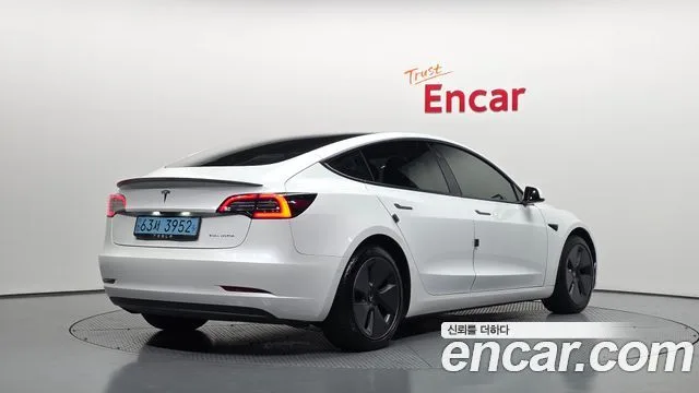 2021 Tesla Model 3, foto 2