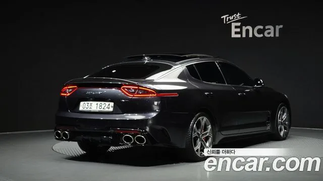 2018 Kia Stinger, foto 2