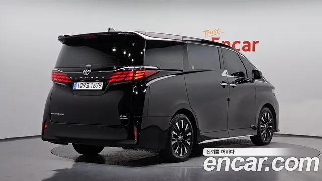 2024 Toyota Alphard