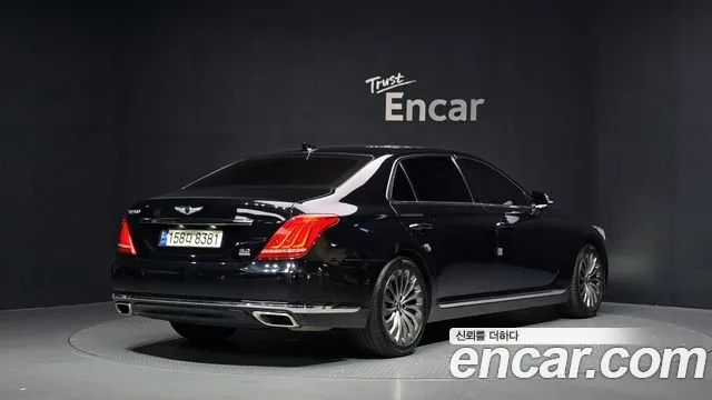 2017 Genesis EQ900, foto 2