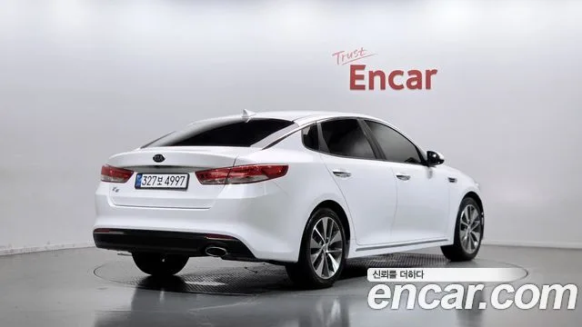 2017 Kia K5, foto 2