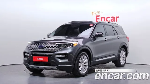 2020 Ford Explorer