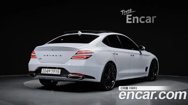 2021 Genesis G70