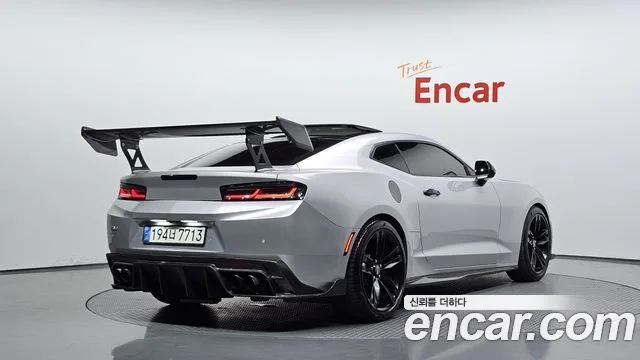 2017 Chevrolet Camaro, foto 2