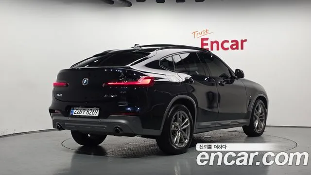 2021 BMW X4