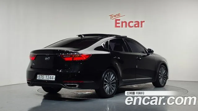 2017 Kia K7, foto 2