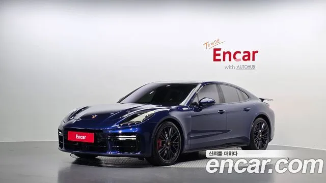 2025 Porsche Panamera
