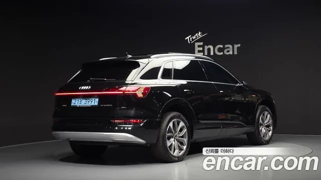 2021 Audi e-tron