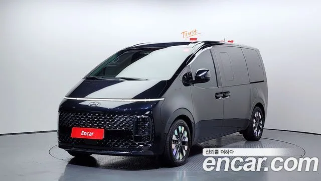 2022 Hyundai Staria