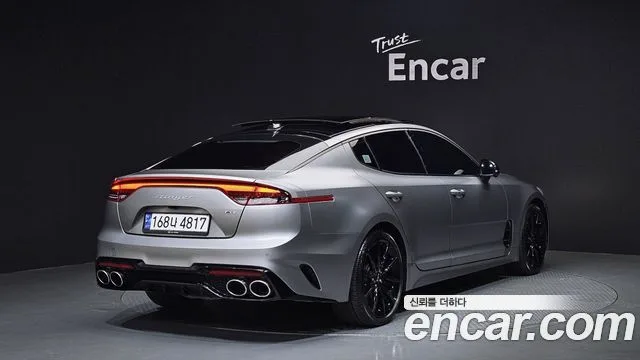 2023 Kia Stinger, foto 2