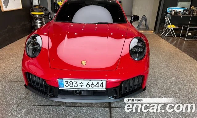 2025 Porsche 911