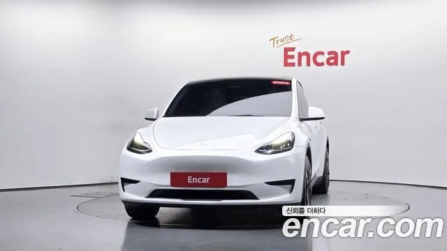 2024 Tesla Model Y, foto 2