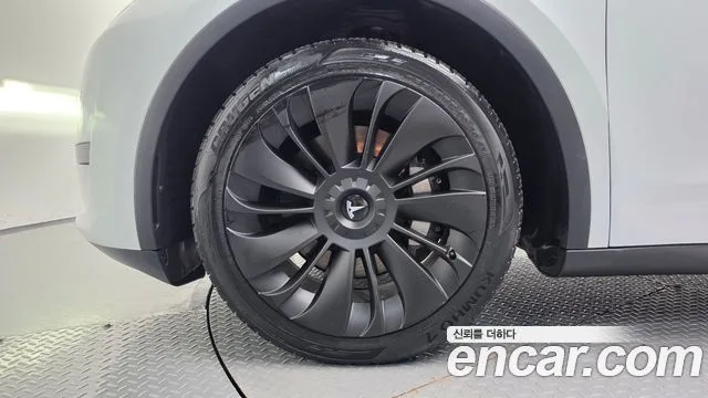 2024 Tesla Model Y, foto 4
