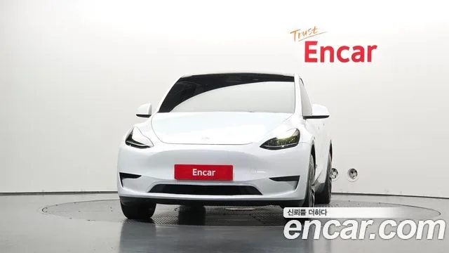 2024 Tesla Model Y, foto 3