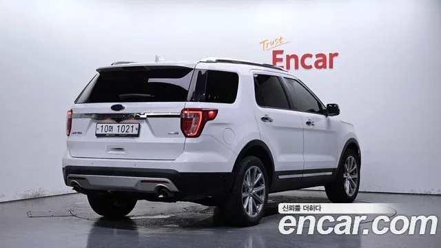 2017 Ford Explorer, foto 2