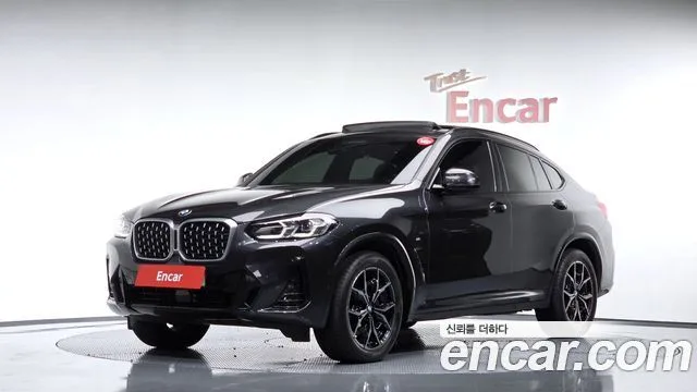 2022 BMW X4