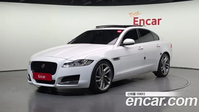 2017 Jaguar XF