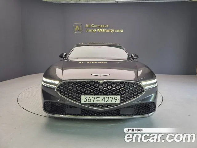 2023 Genesis G90
