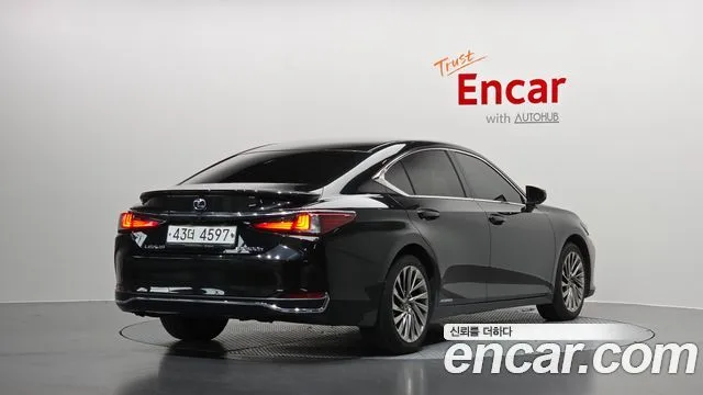 2019 Lexus ES, foto 2