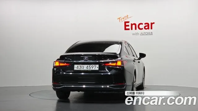 2019 Lexus ES, foto 4