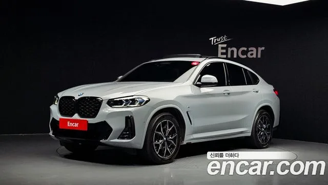 2022 BMW X4