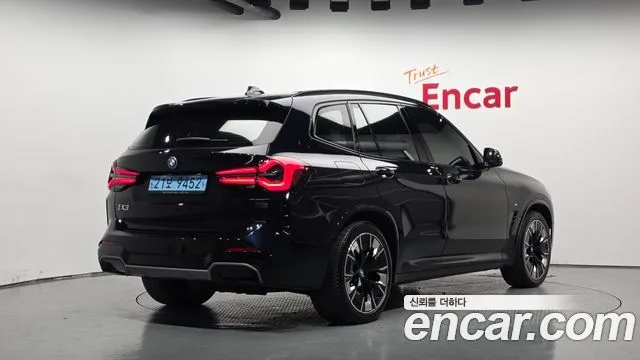 2023 BMW iX3