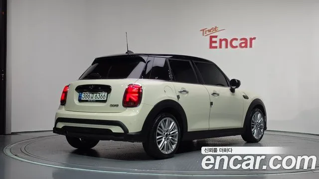 2022 Mini Cooper, foto 2