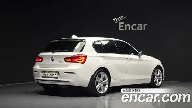 2019 BMW 1-Series, foto 2