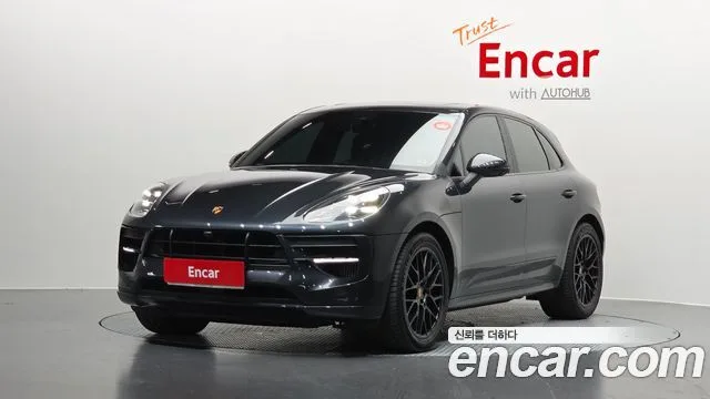 2020 Porsche Macan