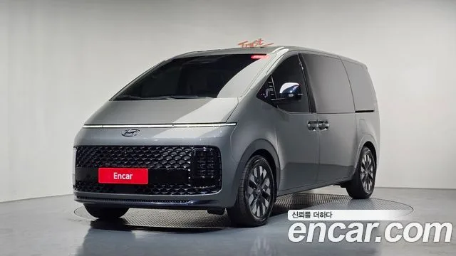 2023 Hyundai Staria